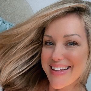 Meet your Posher, Alicia